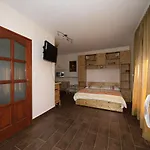 Sarreti Apartmanhaz Apartment Balatonfured