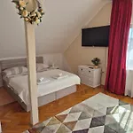 Apartmán Sarreti Apartmanhaz