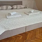 Sarreti Apartmanhaz Lägenhet *