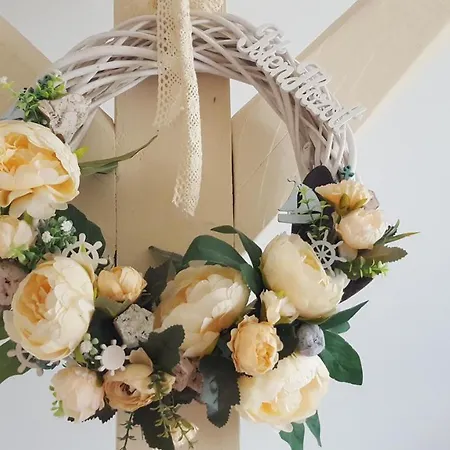 Sarreti Apartmanhaz * 블로톤퓌레드