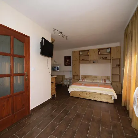 Sarreti Apartmanhaz Appartamento Balatonfüred