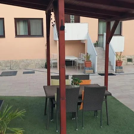 Sarreti Apartmanhaz Appartamento Balatonfüred