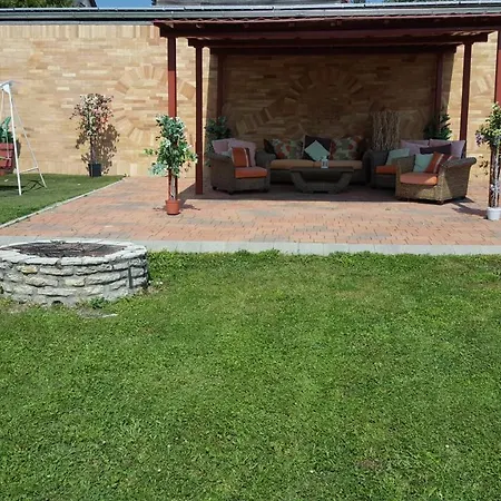 Sarreti Apartmanhaz Appartamento