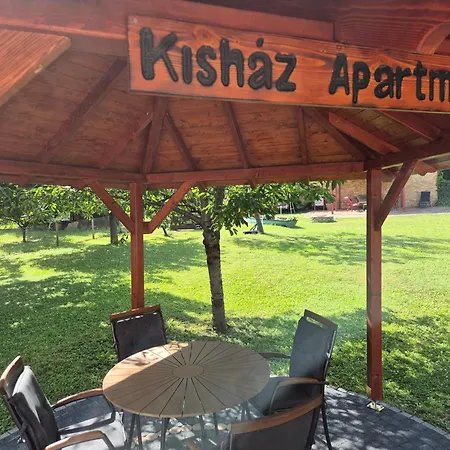 Appartamento Sarreti Apartmanhaz *