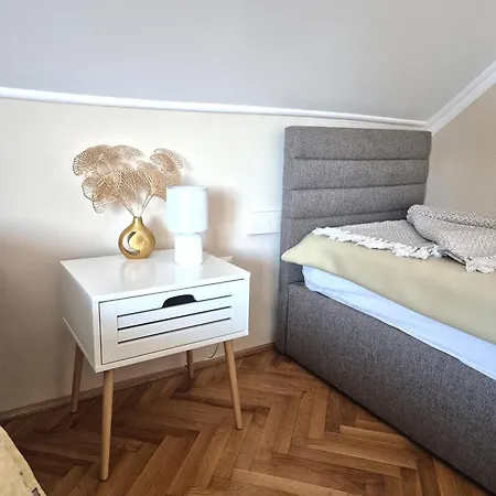 Sarreti Apartmanhaz Appartamento Balatonfüred