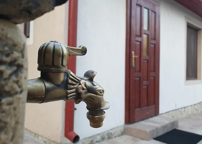 Sarreti Apartmanhaz Appartement