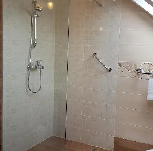 Appartement Sarreti Apartmanhaz