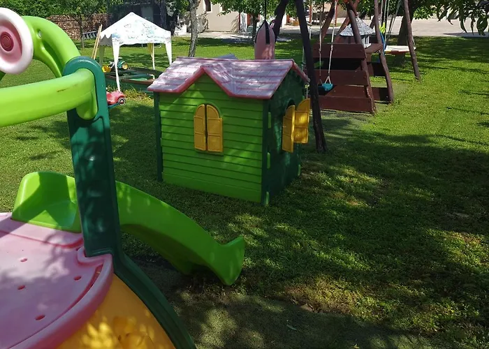 Appartement Sarreti Apartmanhaz