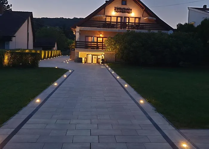 Appartement Sarreti Apartmanhaz